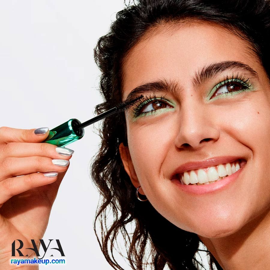ریمل حجم دهنده قوی کلینیک های ایمپکت های فای فول والیوم Clinique High Impact High-Fi Full Volume Mascara
