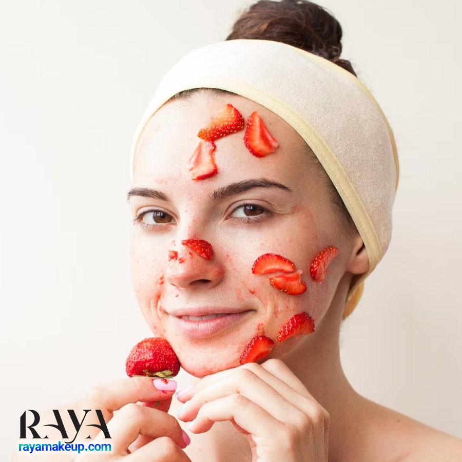 آموزش 8 ماسک صورت توت فرنگی برای داشتن پوستی درخشان	